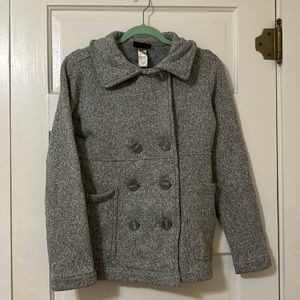 Classic Patagonia grey fleece peacoat. In great shape. Easy to style. Size S